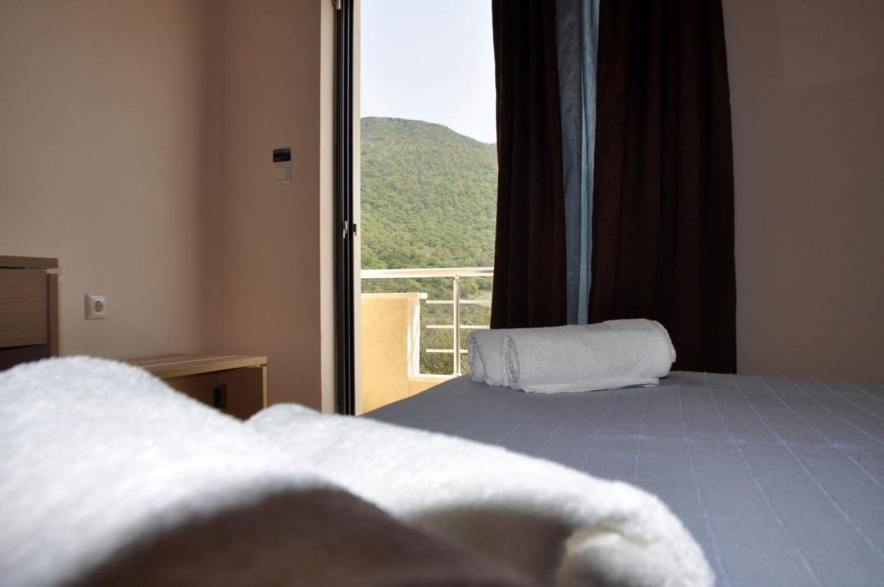 Belvedere Hotel & Suites Himare Exteriör bild