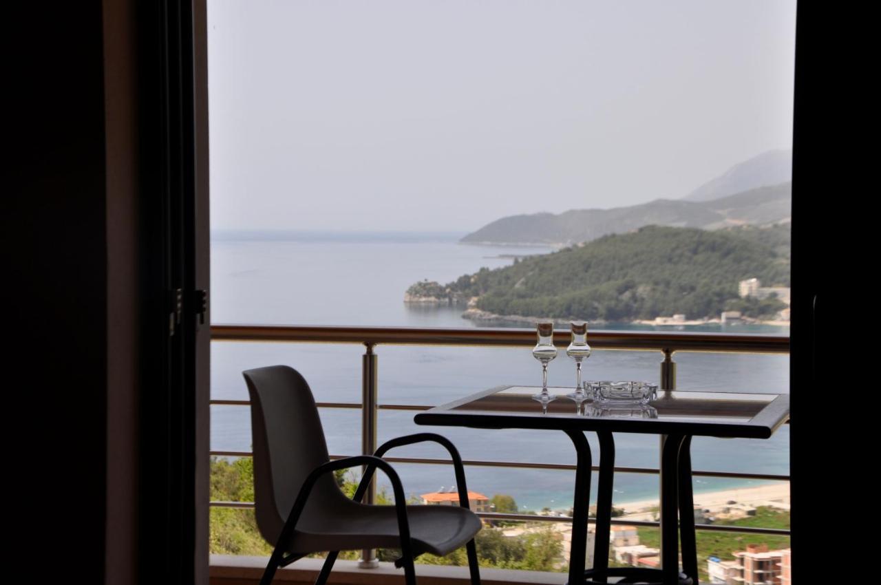 Belvedere Hotel & Suites Himare Exteriör bild
