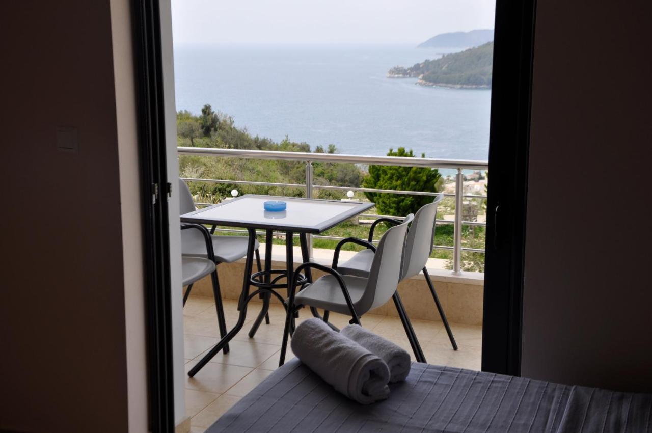 Belvedere Hotel & Suites Himare Exteriör bild