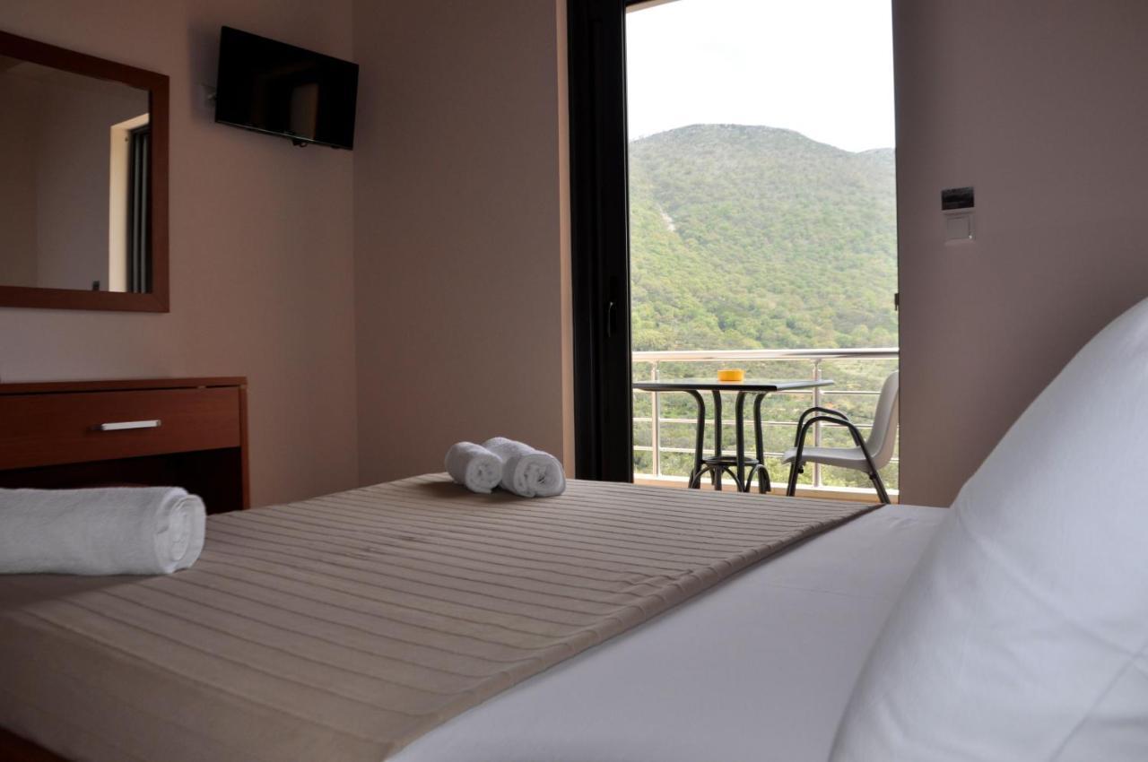 Belvedere Hotel & Suites Himare Exteriör bild