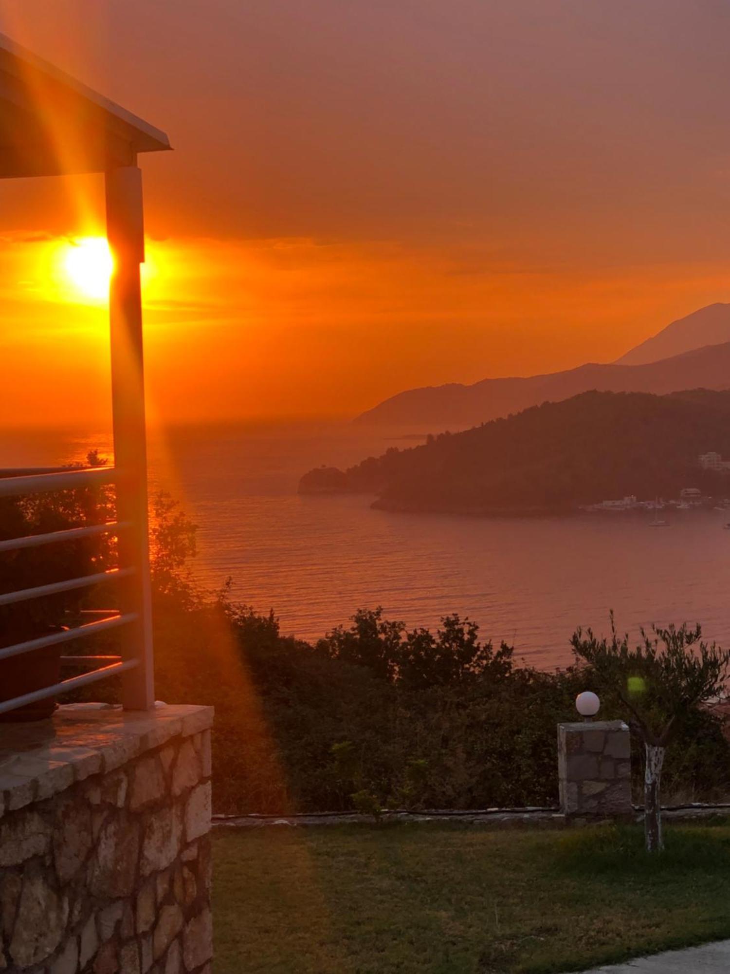 Belvedere Hotel & Suites Himare Exteriör bild
