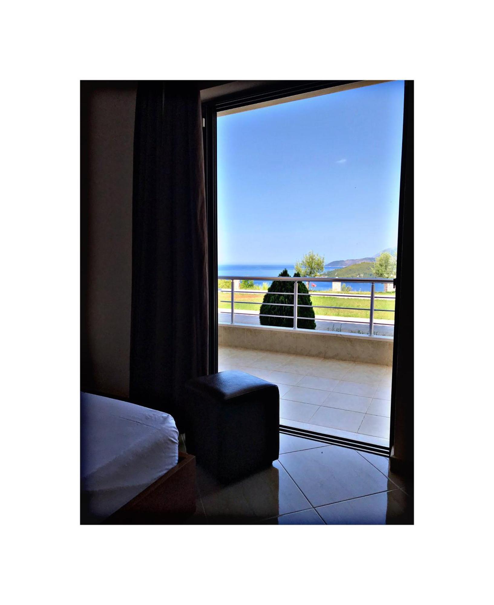 Belvedere Hotel & Suites Himare Exteriör bild