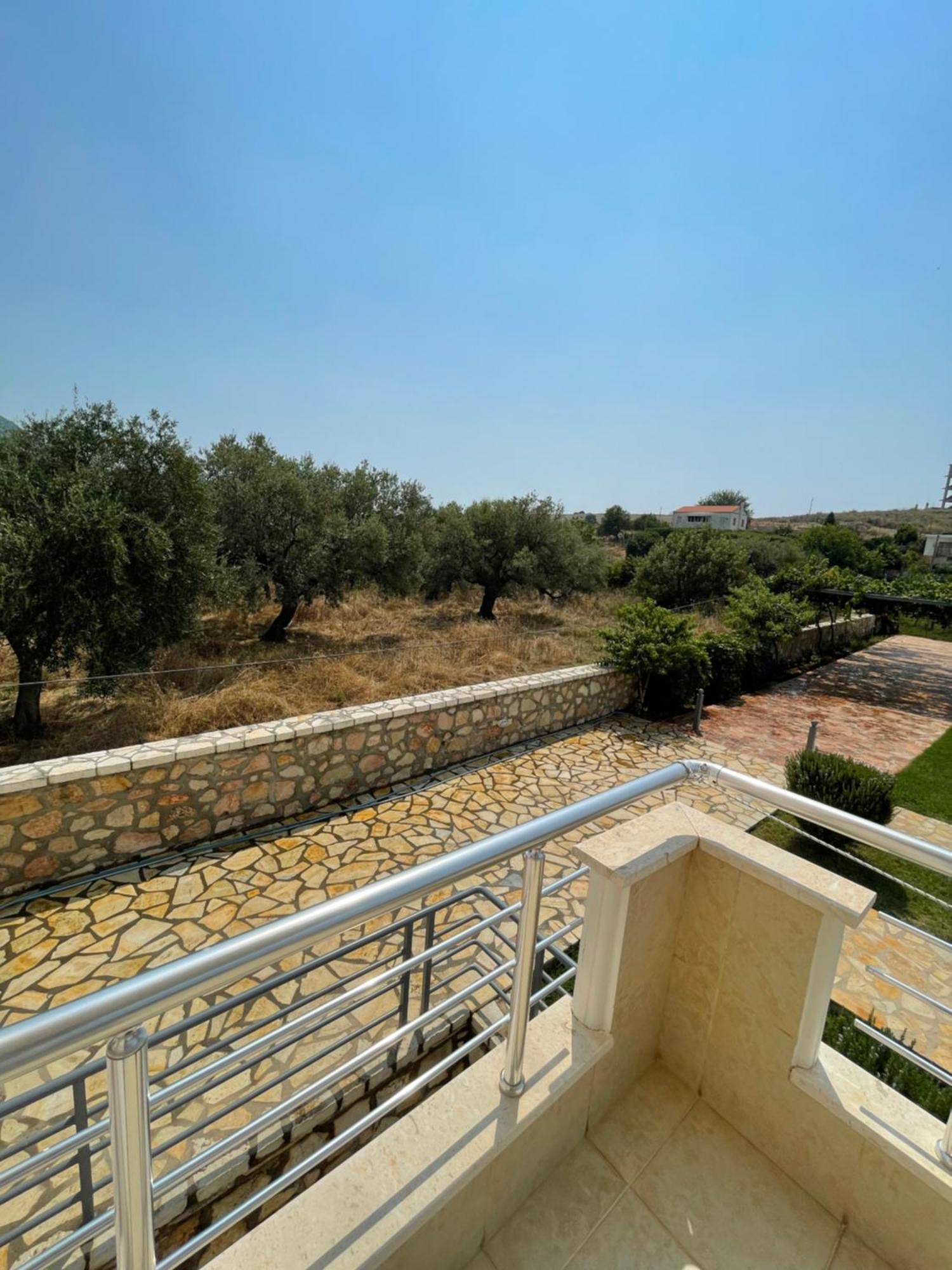 Belvedere Hotel & Suites Himare Exteriör bild