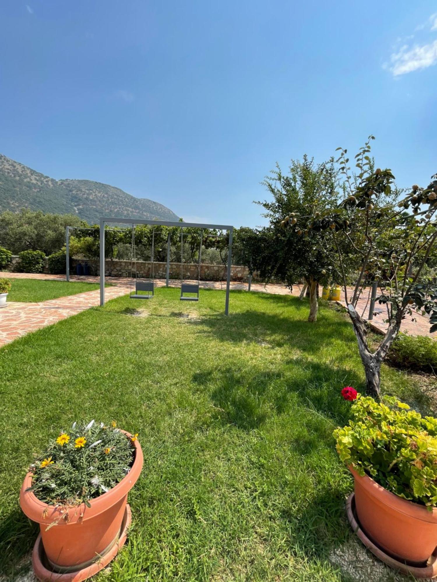 Belvedere Hotel & Suites Himare Exteriör bild