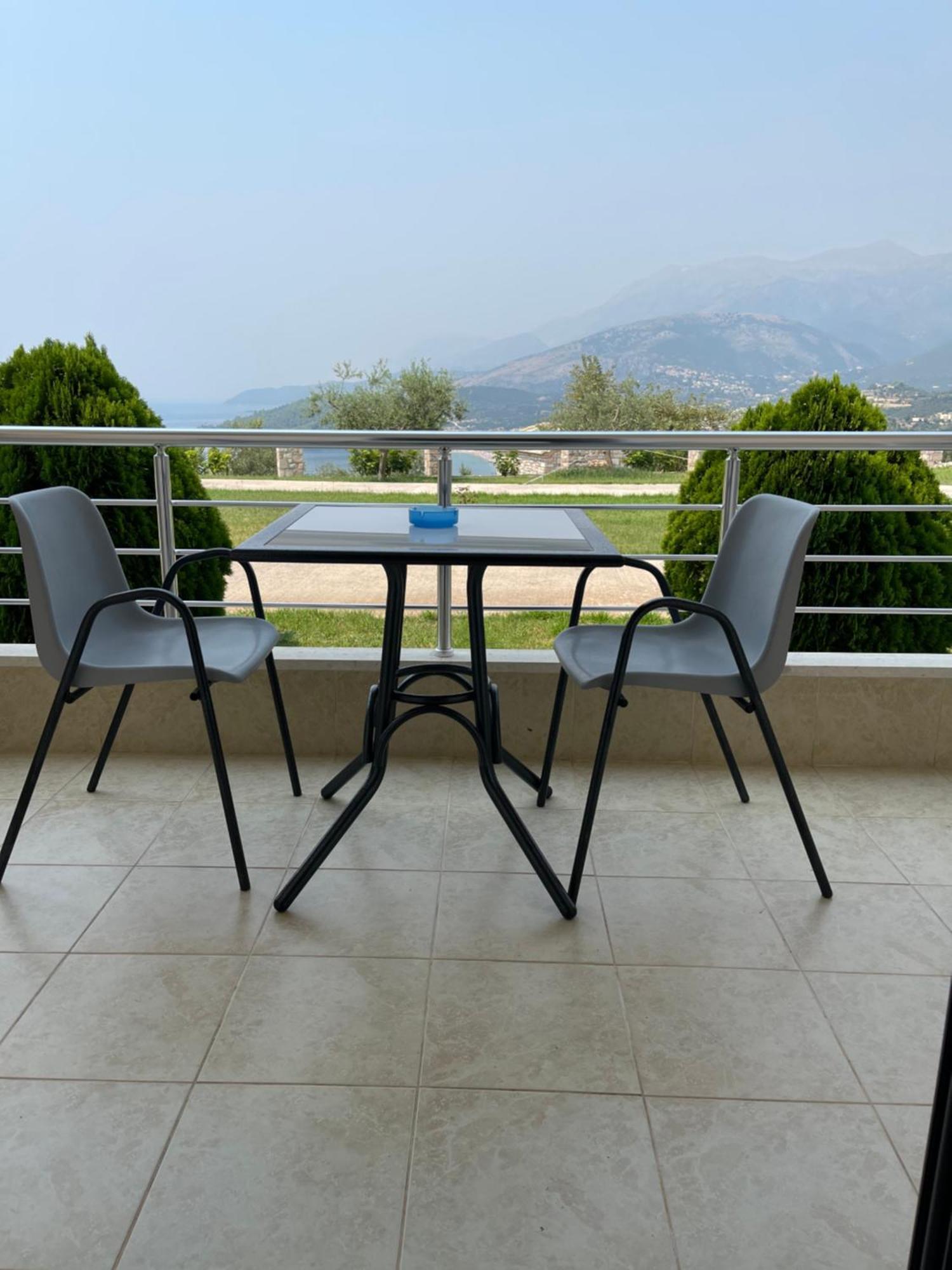Belvedere Hotel & Suites Himare Exteriör bild